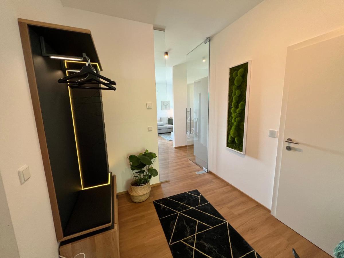 Designapartment Blue Sky -55M2-Free Parking & Wifi Грац Екстериор снимка
